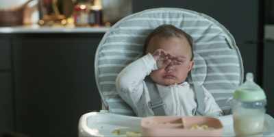 I need you to pull it together. You can't be ill today. - Maternal