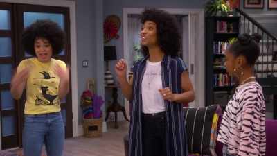 I needed you to freeze time
because now my mom's - That Girl Lay Lay