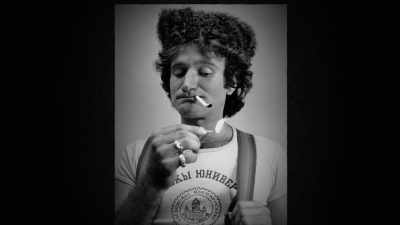 I had never been
so pursued in my life, - Robin Williams: Come Inside My Mind