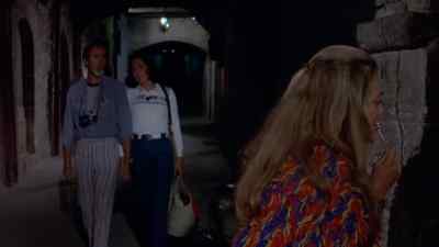- I never saw that one before.
- She's probably a war baby. - The Last of Sheila