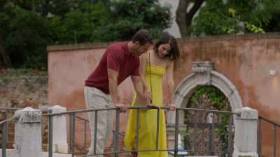 I never thought of
bridges as being romantic. - A Very Venice Romance