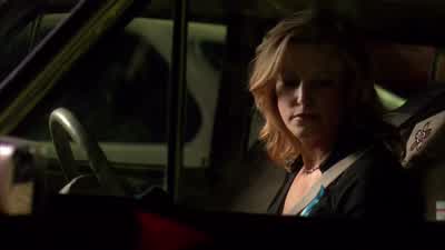 Ooh. Ooh, ooh. It's here! It's here! Everybody, come on in! Look! Hey, Mrs. White. Oh. Hey, Louis. H - Breaking Bad