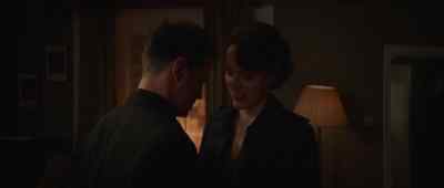 I...
- Oh, whoa, OK. - Fleabag