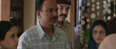 I was oiling Munira madam's hair. - Raazi