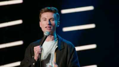 I only think it's harder
to date now as a man - Trevor Wallace: Pterodactyl