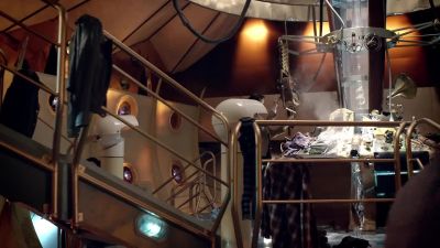 ♪ Ooh, baby,
don't you know ♪ - Doctor Who