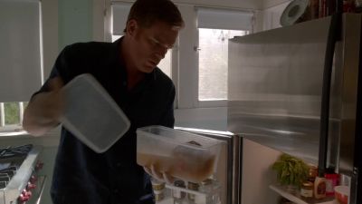 Our killer leaves bodies out... - Dexter