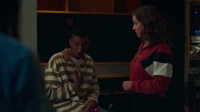 -I owe you? For what?
-I put you - DAVE