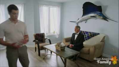 - Şi pentru Erin?
- E o persoană uimitoare. - A Royal Seaside Romance