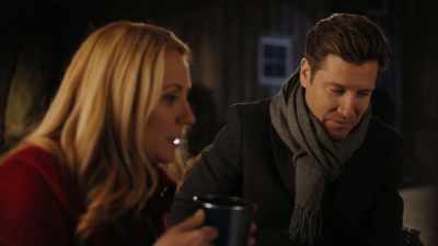 I pressed pause
on my design work, - Match Made in Mistletoe
