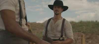 I pride myself on knowing people
         from the start. - Walker Independence