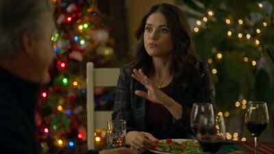I promise,
I never received payment. - Holiday Crashers