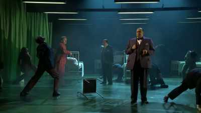 I propose the motion
that this House has no confidence - National Theatre Live: Nye