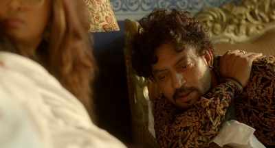 I pulled out that maroon kurta
from the closet. - Qarib Qarib Singlle