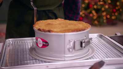 I put it back together,
I put it back in the freezer, - Baking It