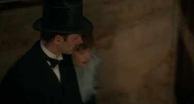 - I rarely come out!
- People are watching. - Curiosa