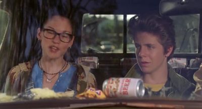 I read Sylvia Plath listen to Bikini Kill and eat tofu - Not Another Teen Movie