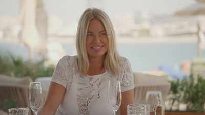 I really didn't upstage her
because Caroline is Caroline, - The Real Housewives of Dubai