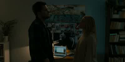 I really think I should just leave. - Midsommar