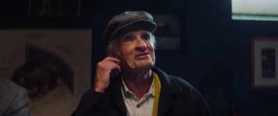 - I recognize it. - Linoleum