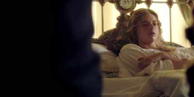 I remember a ledge. - Picnic at Hanging Rock