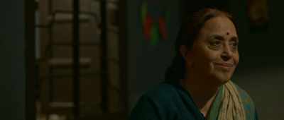 I remember your father… - Raat Akeli Hai