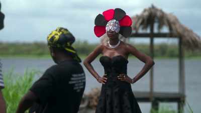I remember getting forwarded
an email when I went to shoot - Photographer