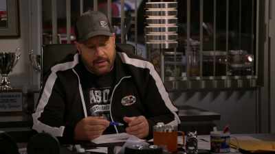 I remember
he dropped a pen and he's like, - The Crew
