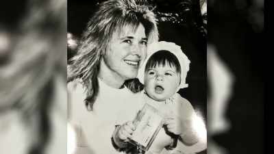 I remember Lenny saying to me, "Don't
go all mumsy on me." - Suzi Q