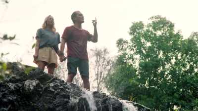 I remember this mountain climber
once who-- - Nine Perfect Strangers