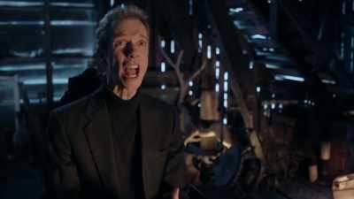 I remember watching that
in the theater going, - Eli Roth's History of Horror