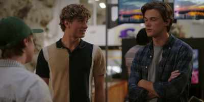 I remember you and your mom
bailed Christmas morning. - The Summer I Turned Pretty