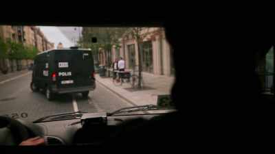 I repeat. All units, hostiles approaching
from the northwest blockade. - Young Wallander