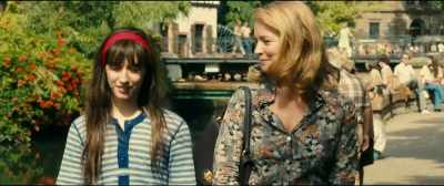 - I resemble him, don't I?
- Yes, you do. - An Impossible Love