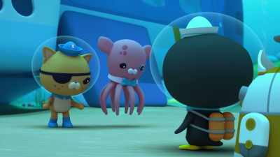 I’m all right. But, Captain, look, - Octonauts and the Great Barrier Reef