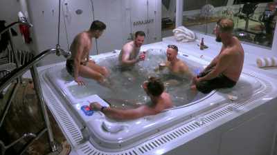 - I'’m gonna go get changed.
- Oh, yeah. - Below Deck Down Under