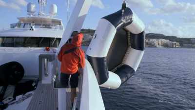 I'’m having dinner with them. - Below Deck Mediterranean
