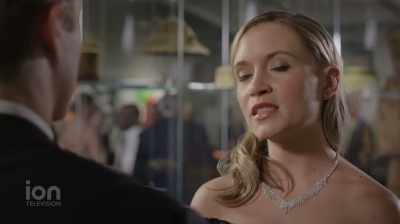 I’m the same person, Lauren. - A Royal Christmas Engagement