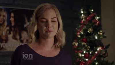 I'’m unemployed at Christmas, - A Christmas in Royal Fashion