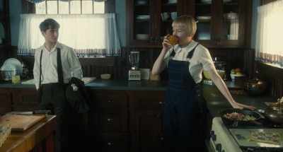I s-slapped you on your back... - The Fabelmans