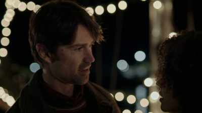I-- - Christmas on Mistletoe Lake