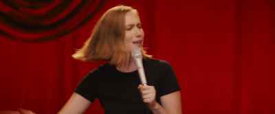 - I said, "Clock out, king,
you're working too hard!"
- (laughter) - Hannah Einbinder: Everything Must Go