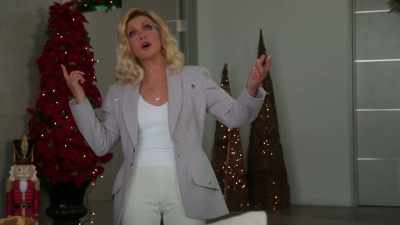 I said I was going off
because hollywood was calling. - Ladies of the '80s: A Divas Christmas