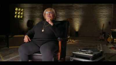 I said--I said, "I'm Mavis." - Women Who Rock