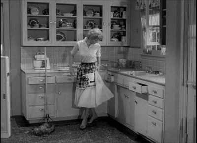 I said, "I've seen
all the other actresses - Being Mary Tyler Moore
