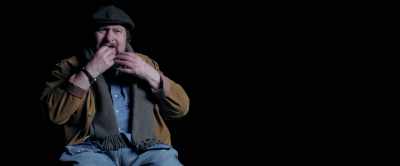 I said, jumps on his face,
it's a little creature then, - Memory: The Origins of Alien