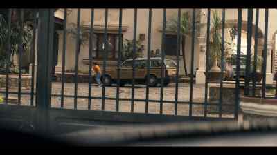 I said yes, now I'm not playing.
Come here! Come here! - Narcos: Mexico