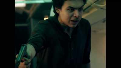 I saw a man shouting, "Hands up!" - Hijacked: Flight 73