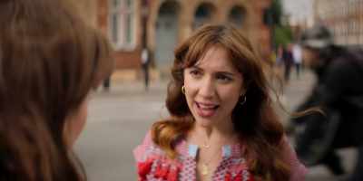 I saw a text he got
from this woman called Sofia. - Trying