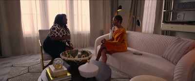 - I saw her and Babyface...
- Mm-mm. - All the Queen's Men